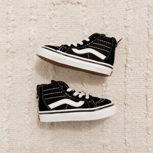 Vans Toddler Sk8-Hi Zip Shoe Size 5